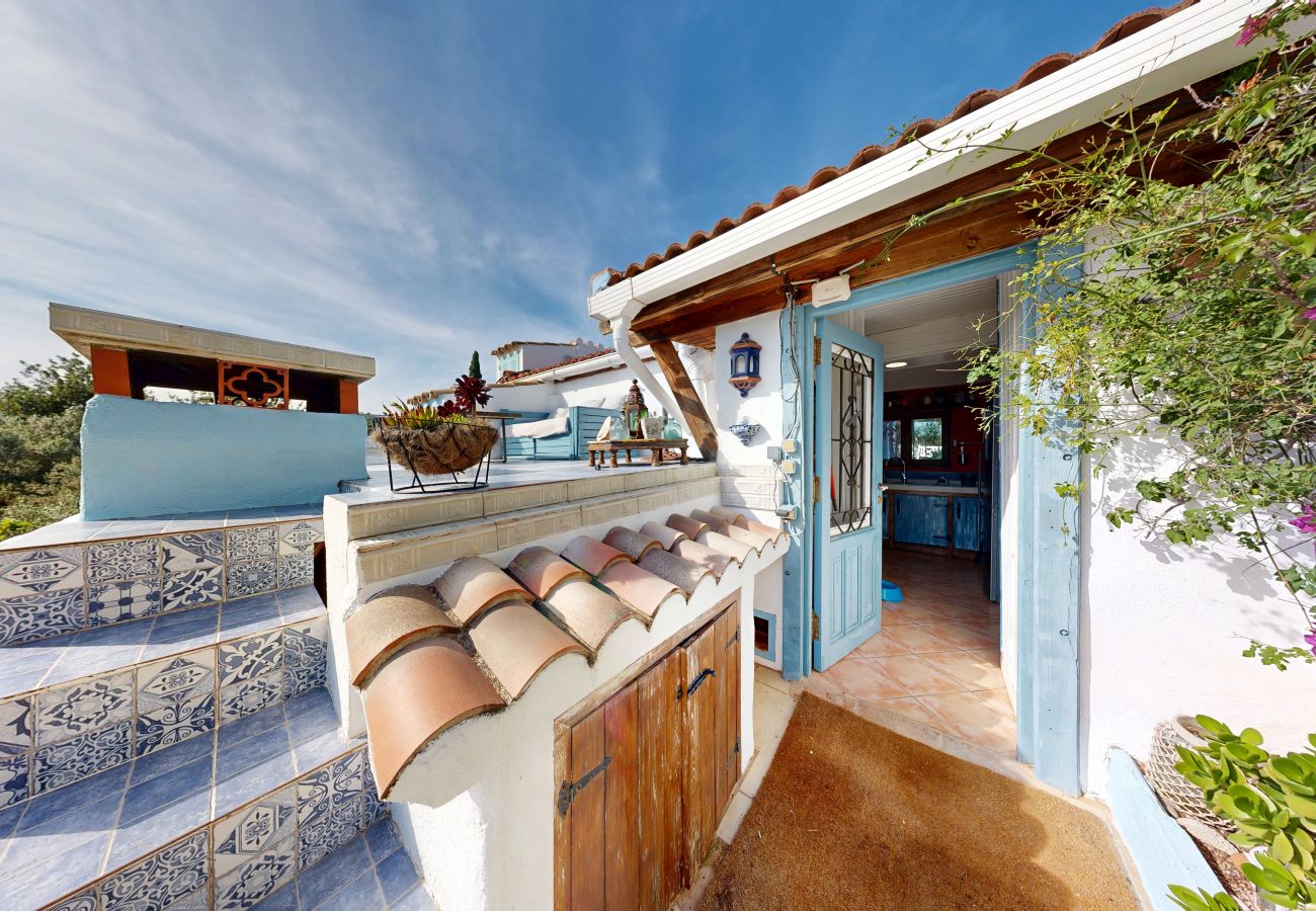 Особняк на L'Aldea - Villa Buda Особняк на L'Aldea - Villa Buda