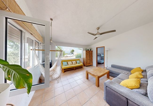 Особняк на Deltebre - Casa Delta Особняк на Deltebre - Casa Delta