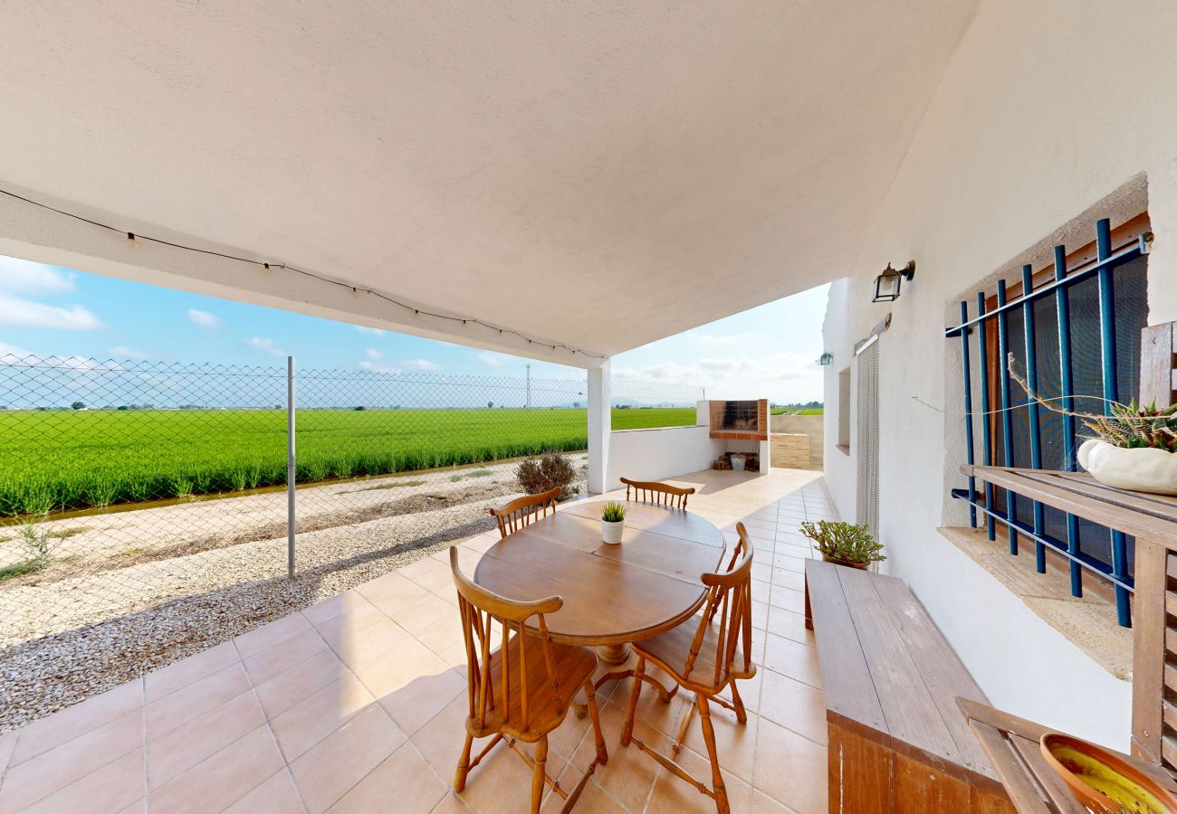 Особняк на Deltebre - Casa Delta Особняк на Deltebre - Casa Delta