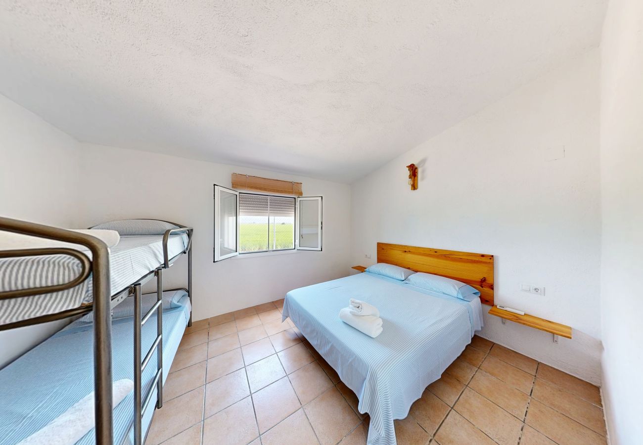 Особняк на Deltebre - Casa Delta Особняк на Deltebre - Casa Delta