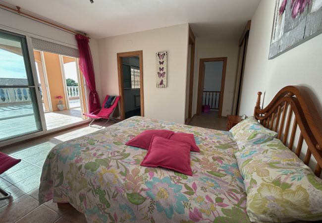 Вилла на Ampolla - Villa Gavina Вилла на Ampolla - Villa Gavina