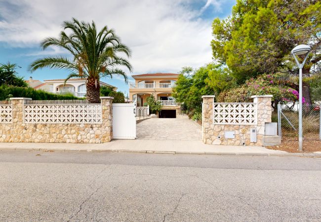 Вилла на Ampolla - Villa Gavina Вилла на Ampolla - Villa Gavina