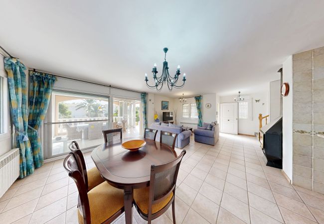 Вилла на Ampolla - Villa Gavina Вилла на Ampolla - Villa Gavina