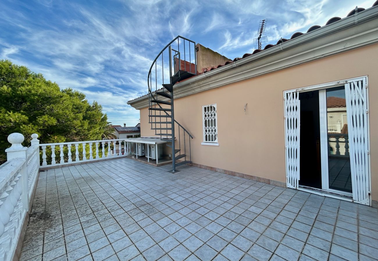 Вилла на Ampolla - Villa Gavina Вилла на Ampolla - Villa Gavina