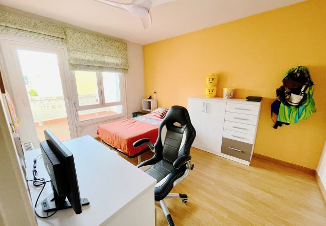 Terraced House in El Perelló - Casa Monica Terraced House in El Perelló - Casa Monica