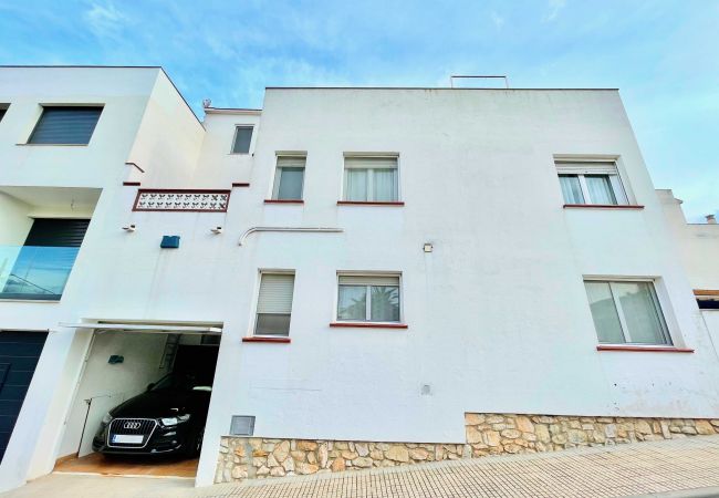 Terraced House in El Perelló - Casa Monica Terraced House in El Perelló - Casa Monica
