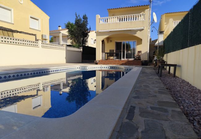 Villa/Dettached house in Ametlla de Mar - Villa Mariona Villa/Dettached house in Ametlla de Mar - Villa Mariona