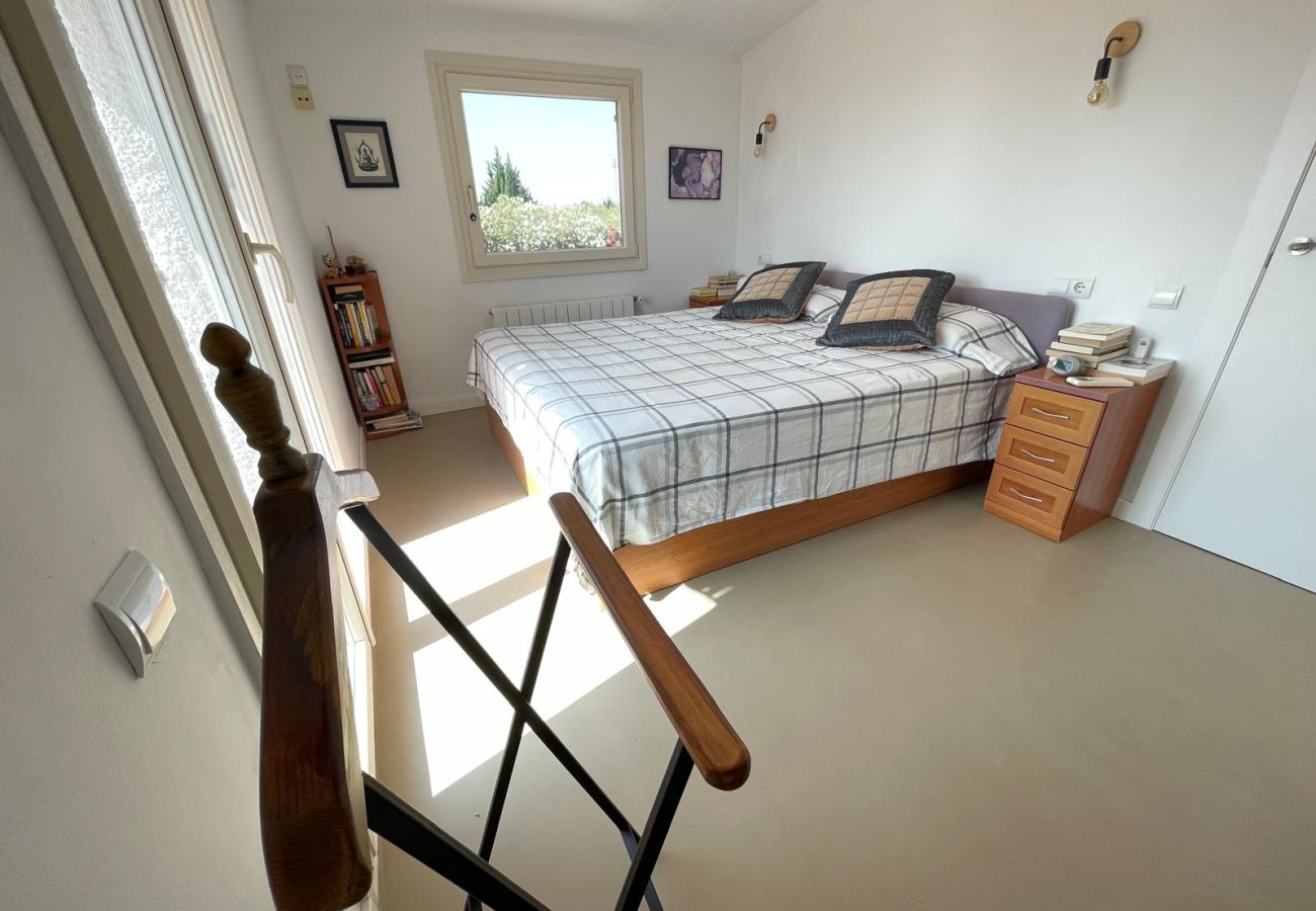 Country house in Ampolla - Villa Joana Country house in Ampolla - Villa Joana