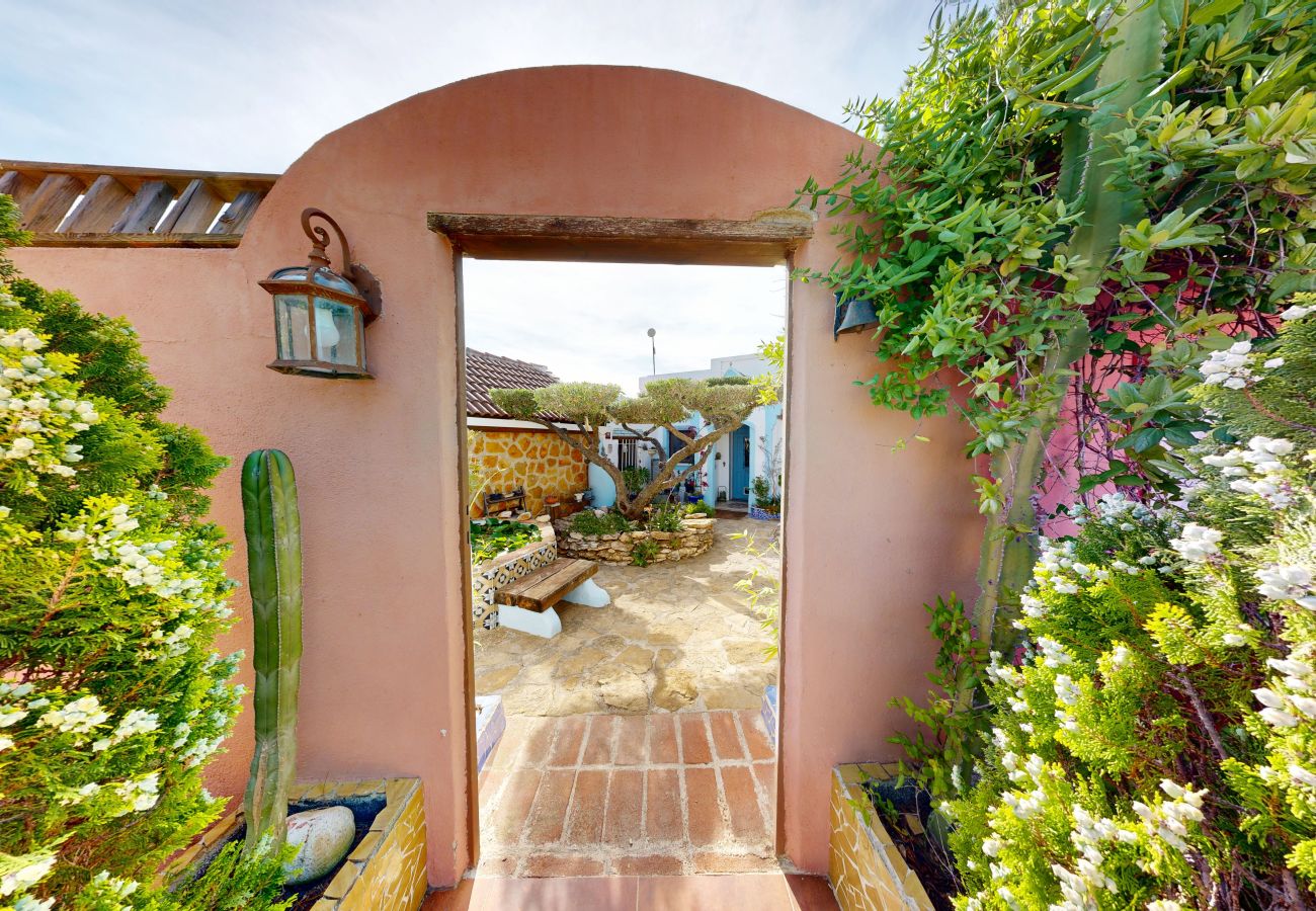 Country house in L'Aldea - Villa Buda