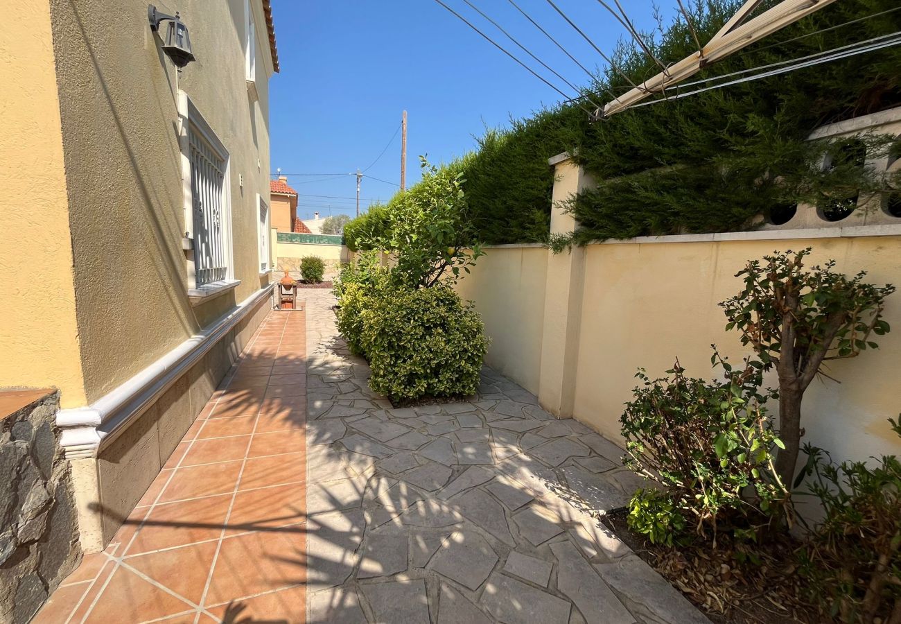Villa/Dettached house in Ametlla de Mar - Villa Paula Villa/Dettached house in Ametlla de Mar - Villa Paula